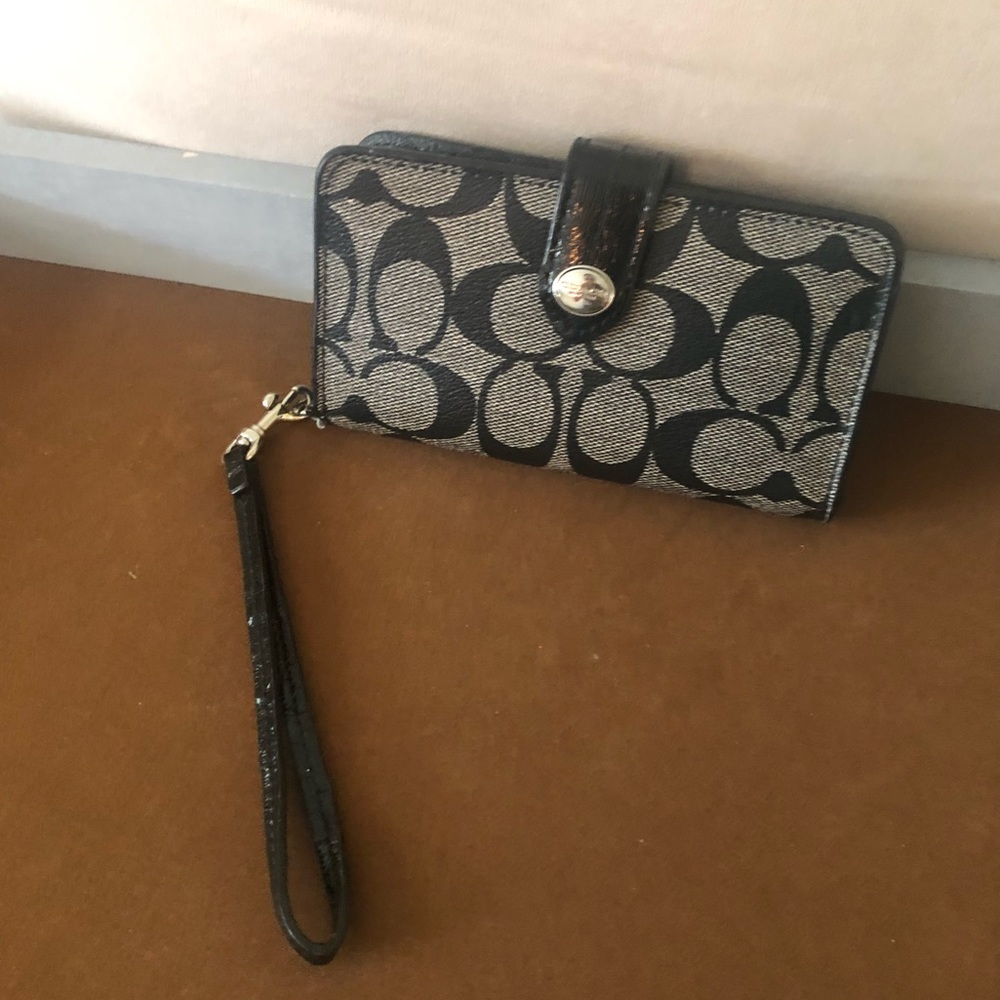 Coach Wristlet Wallet